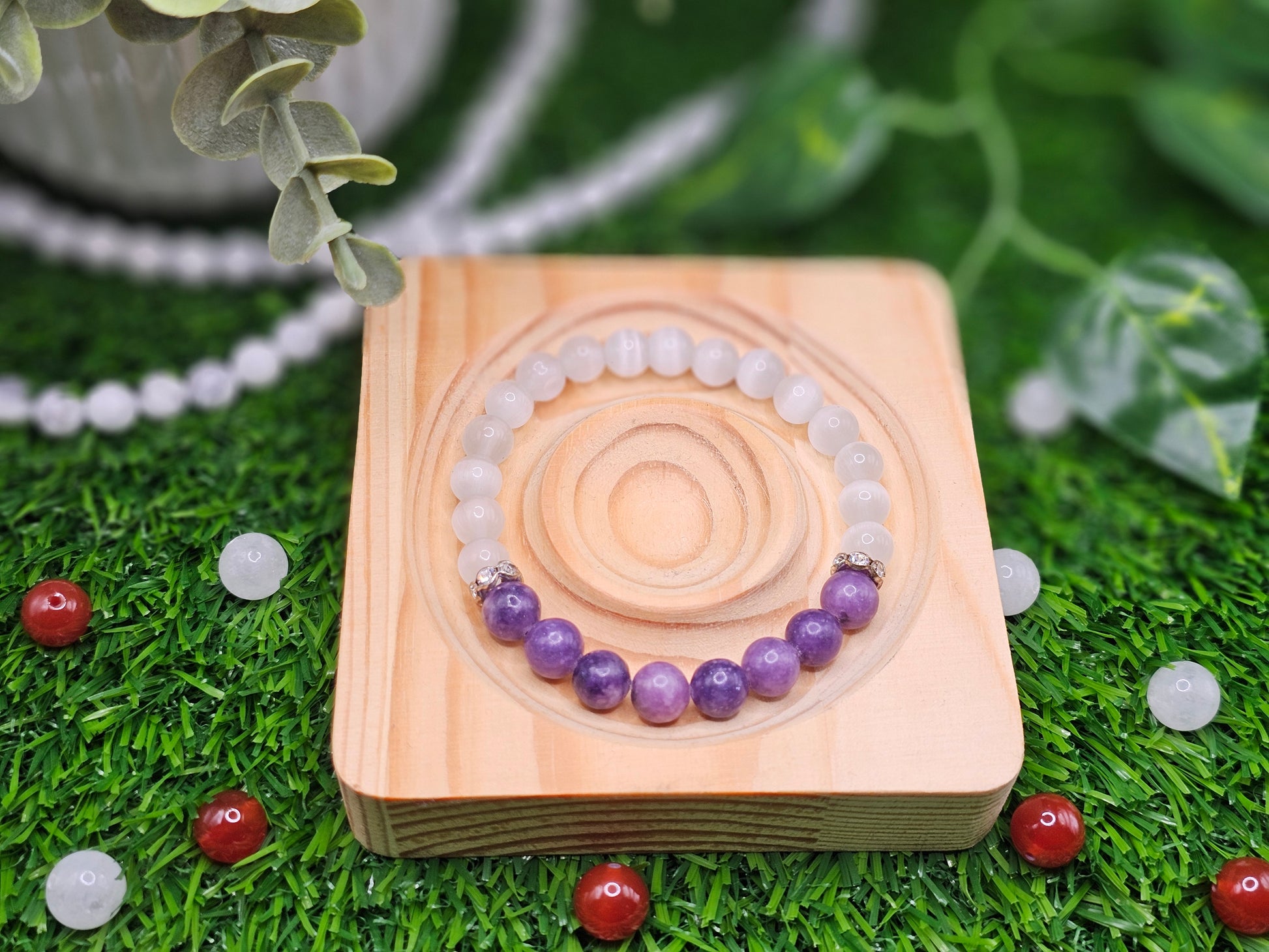 Lepidolite and Cat's Eye beaded bracelet with silver fillers